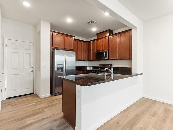 5th image of 3936 John W Young St
