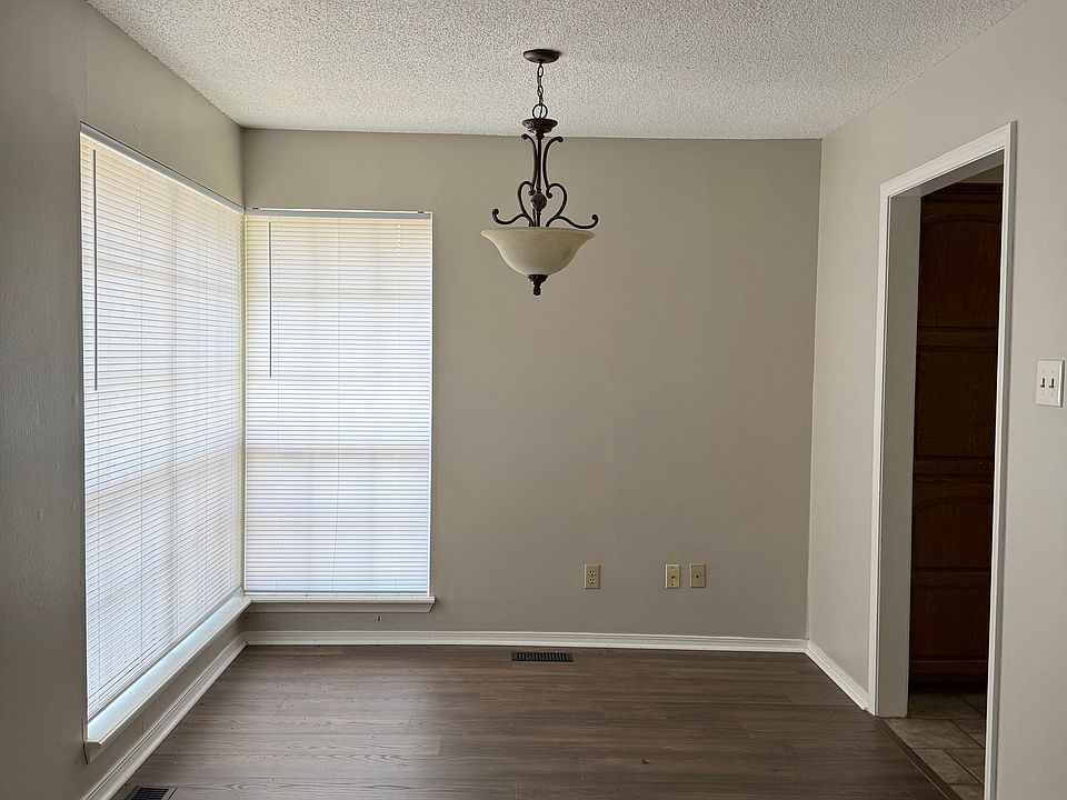 1st image of 3801 Wicklow Dr #3801