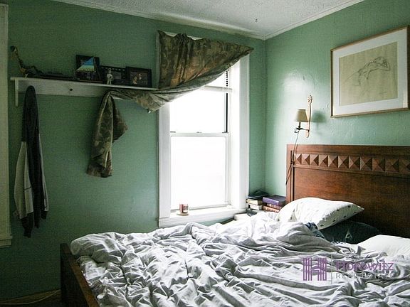 3rd image of 2167 27th St APT B4