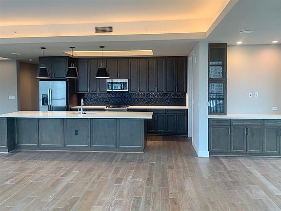 4th image of 2023 N Akard St #1601