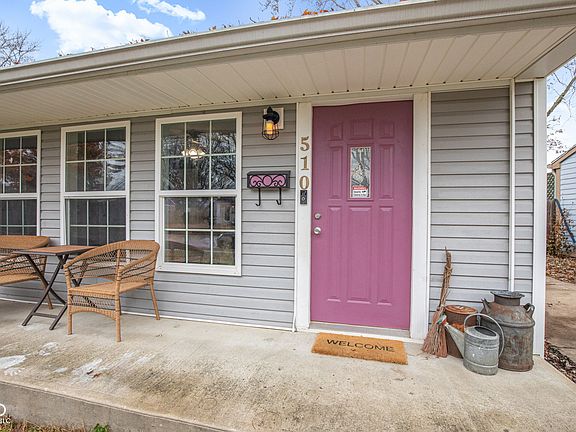 5th image of 510 E Douglas Dr