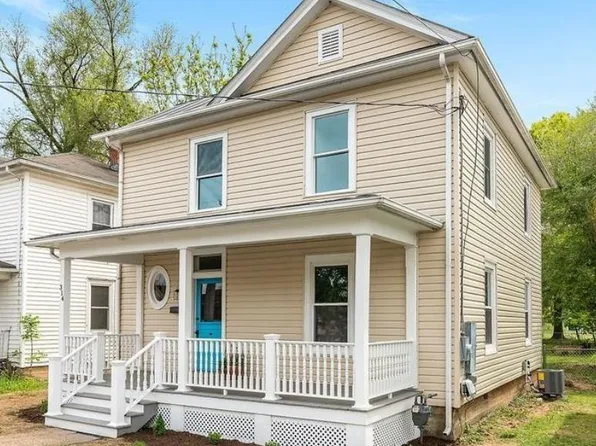 314 W 13th St, Waynesboro, VA 22980