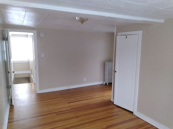 5th image of 1524 N Cascade Ave APT 8
