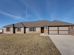 55 Kinder Ln, Rogersville, MO 65742