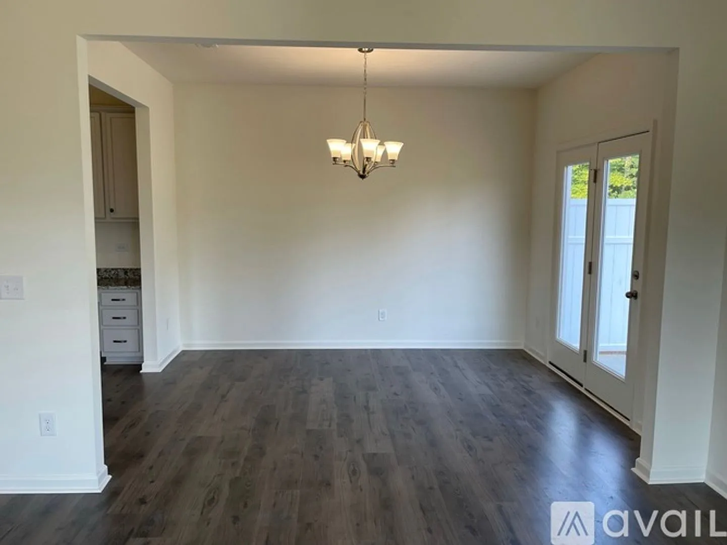 Large Townhome built 2021 — Photo 3