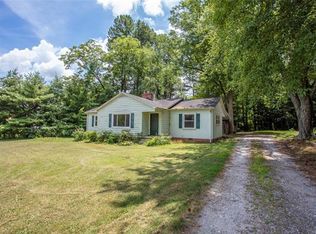 2201 13th Ave SW, Hickory, NC 28602