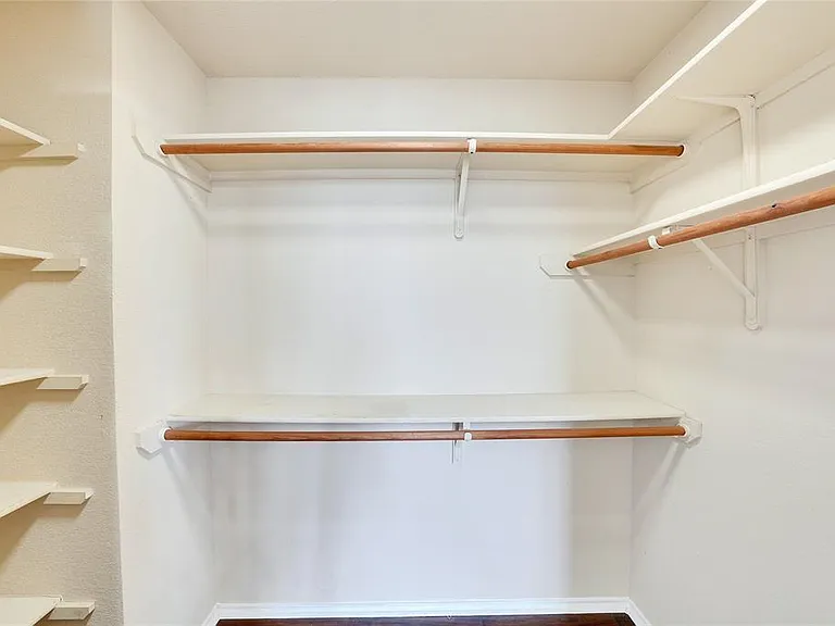 11129 Persimmon Gap Dr — Photo 24
