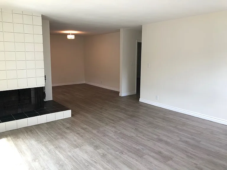 4301 E 5th St #2 — Photo 5