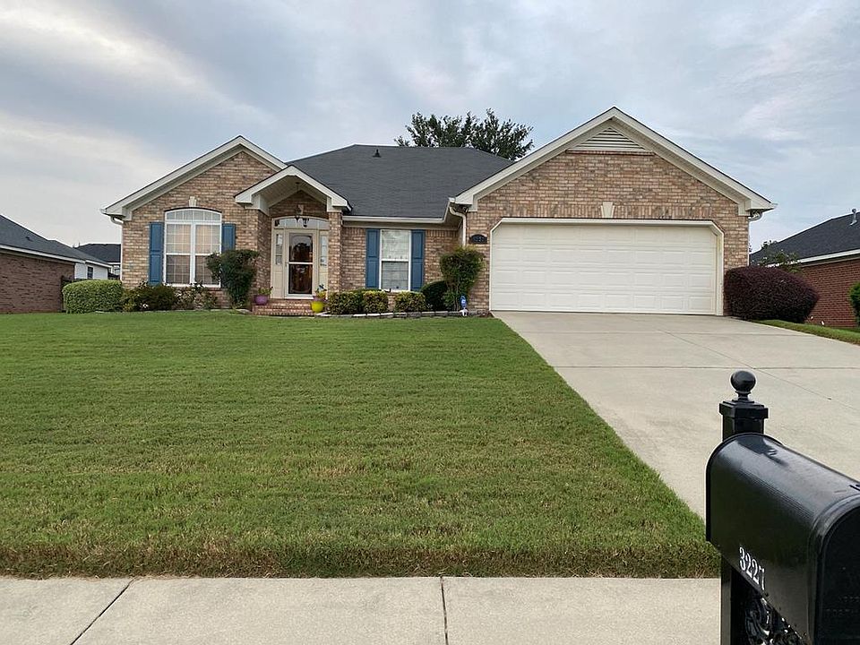 1st image of 3227 Warwick Pl