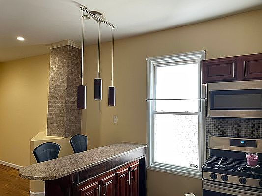 3rd image of 1176 E 95th St #1