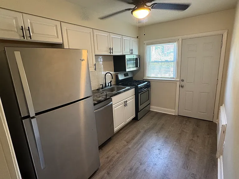 915 E Lake Ave #1 — Photo 8