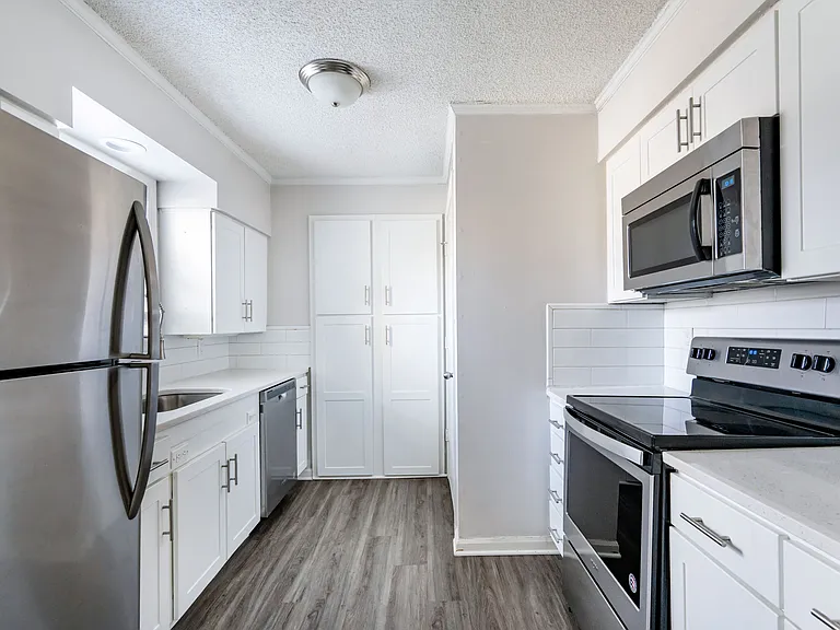 Corinth Place — Photo 9