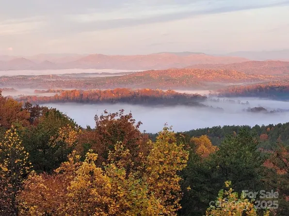 146 Sarinac Dr, Bostic, NC 28018