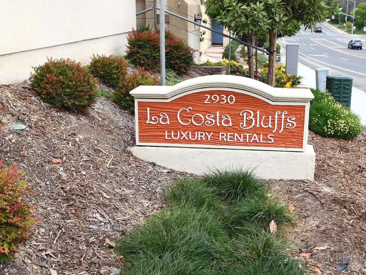 La Costa Bluffs — Photo 3