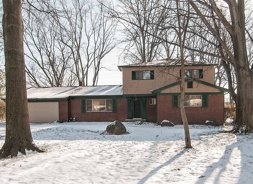 1st image of 1417 Oakwood Trl