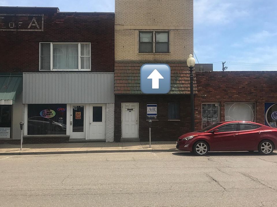 1st image of 110 S 4th St