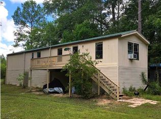 120 Avondale St, Wewahitchka, FL 32465