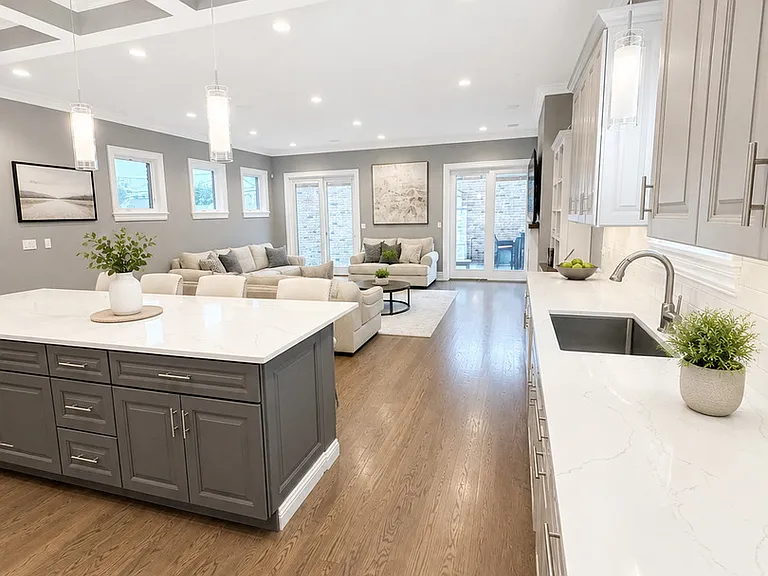 7338 W Clarence Ave — Photo 11