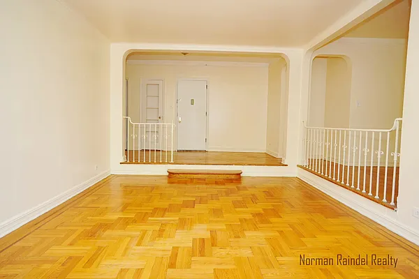 Rented by Norman Raindel, LREB | media 6