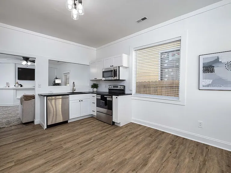 108 Claiborne St — Photo 25