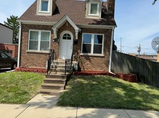 9520 S Ridgeway Ave, Evergreen Park, IL 60805