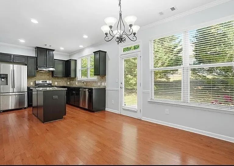 2375 Bellyard Dr — Photo 5