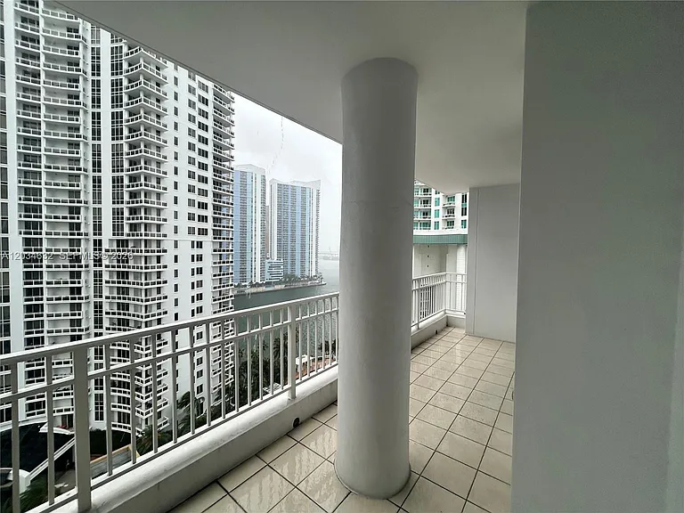 801 Brickell Key Blvd #1710 — Photo 3