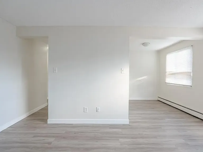 10620 107th St NW — Photo 14