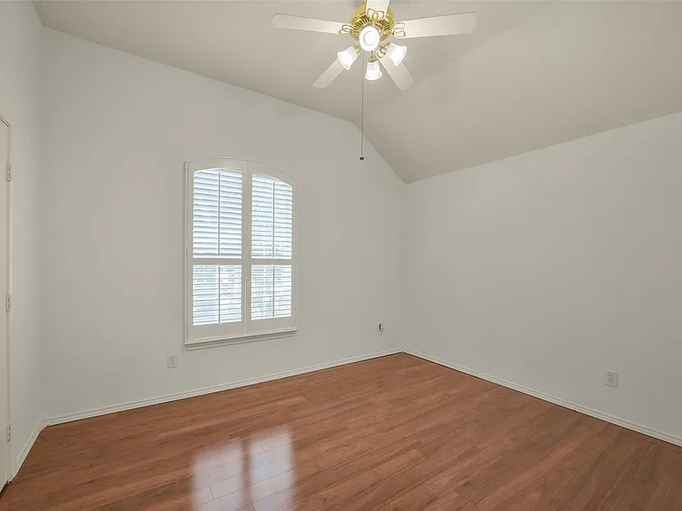 1414 Phoenician Dr — Photo 31