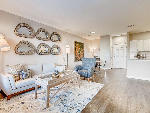 ArtWalk at CityCenter | Englewood, CO Apartments