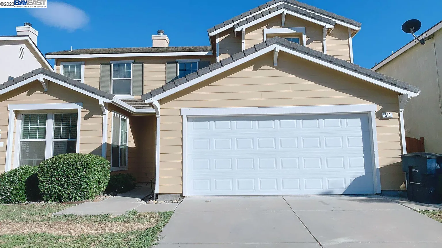 540 Tennis Ln photo 1