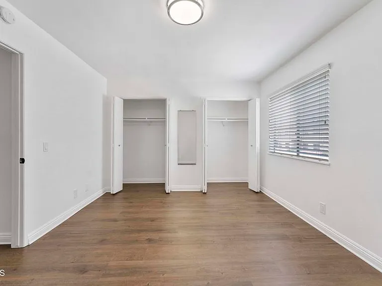 1316 Elm Ave #8 — Photo 10
