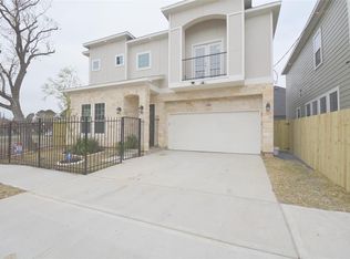 8412 McLean St, Houston, TX 77051