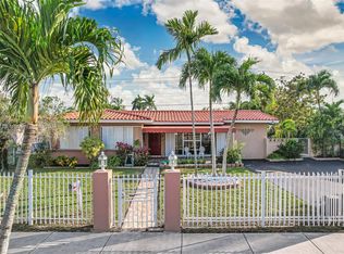 5950 NW 114th St, Hialeah, FL 33012