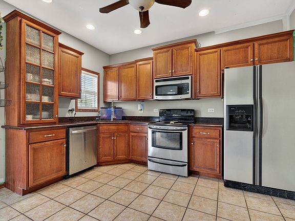 5th image of 1160 Heritage Dr