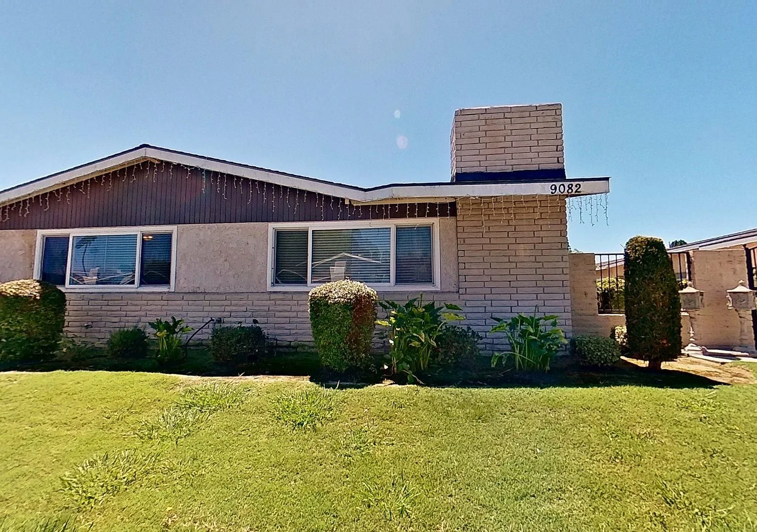 9082 Central Ave — Photo 1