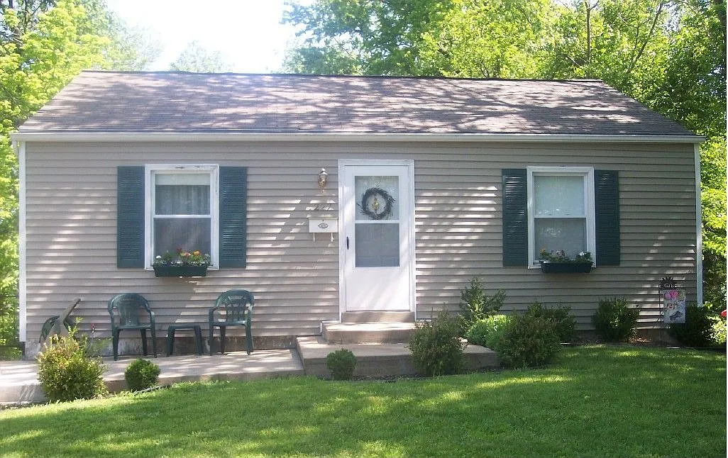 227 Euclid Ave photo 1