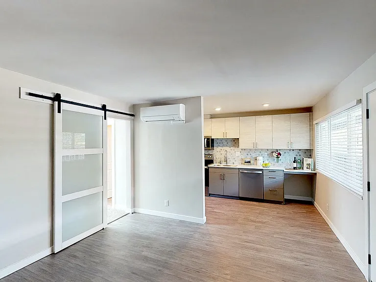 Vercanta Newport Beach | Newport Beach, CA | Living Room