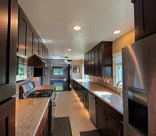5th image of 6710 Kings Harbor Dr