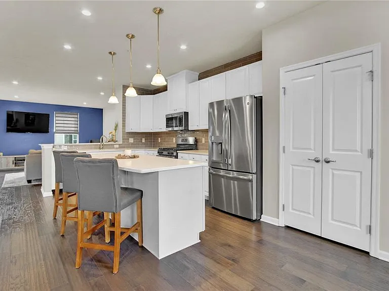 2397 Emanuel Ct — Photo 4