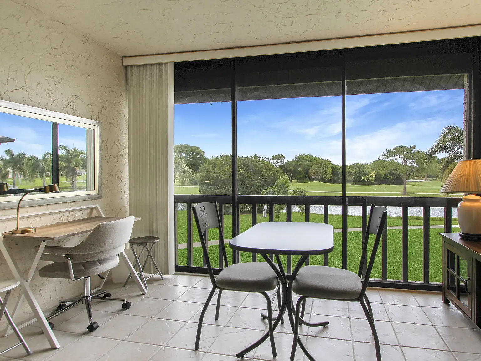 1 bed, 800 sqft, $1,800 — Photo 2