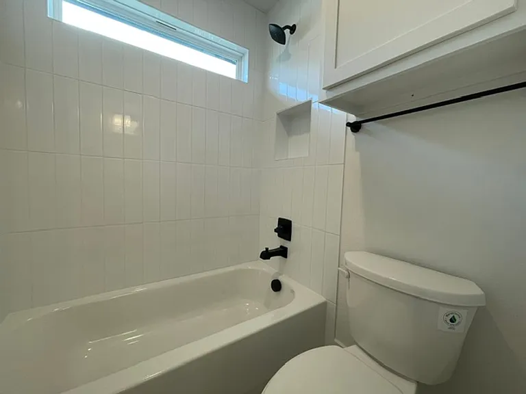 3714 Milwaukee Ave — Photo 30