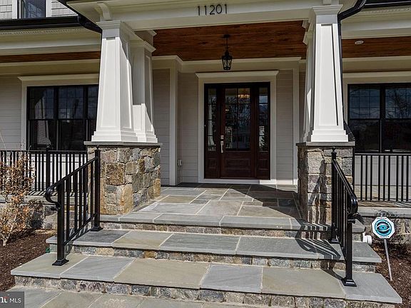 2nd image of 11201 Stephalee Ln