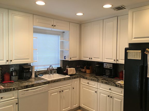 4th image of 446 Beach 139 St