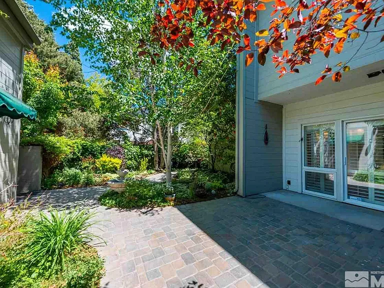 430 Angela Pl — Photo 40