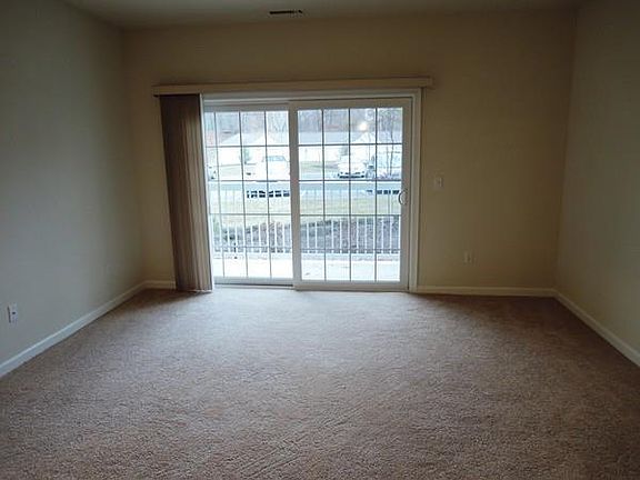 2nd image of 428 John Mahar Hwy Unit 404