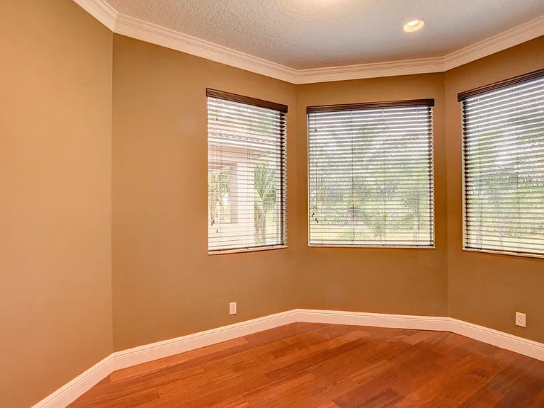 6669 Cobia Cir — Photo 32