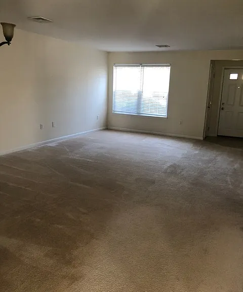 102 Martin Ct — Photo 14