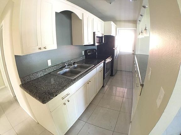 4th image of 2109 Gull Ave