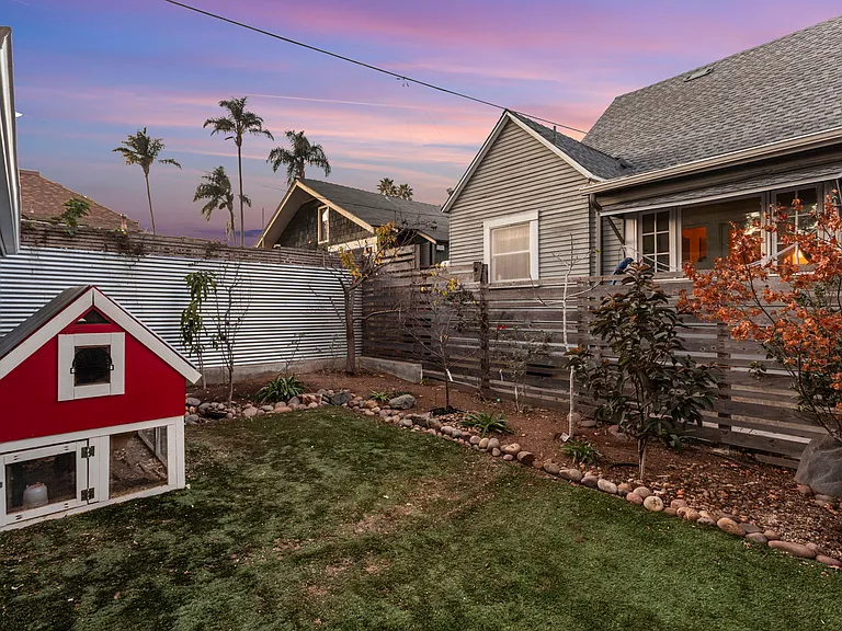 4036 Jackdaw St — Photo 16